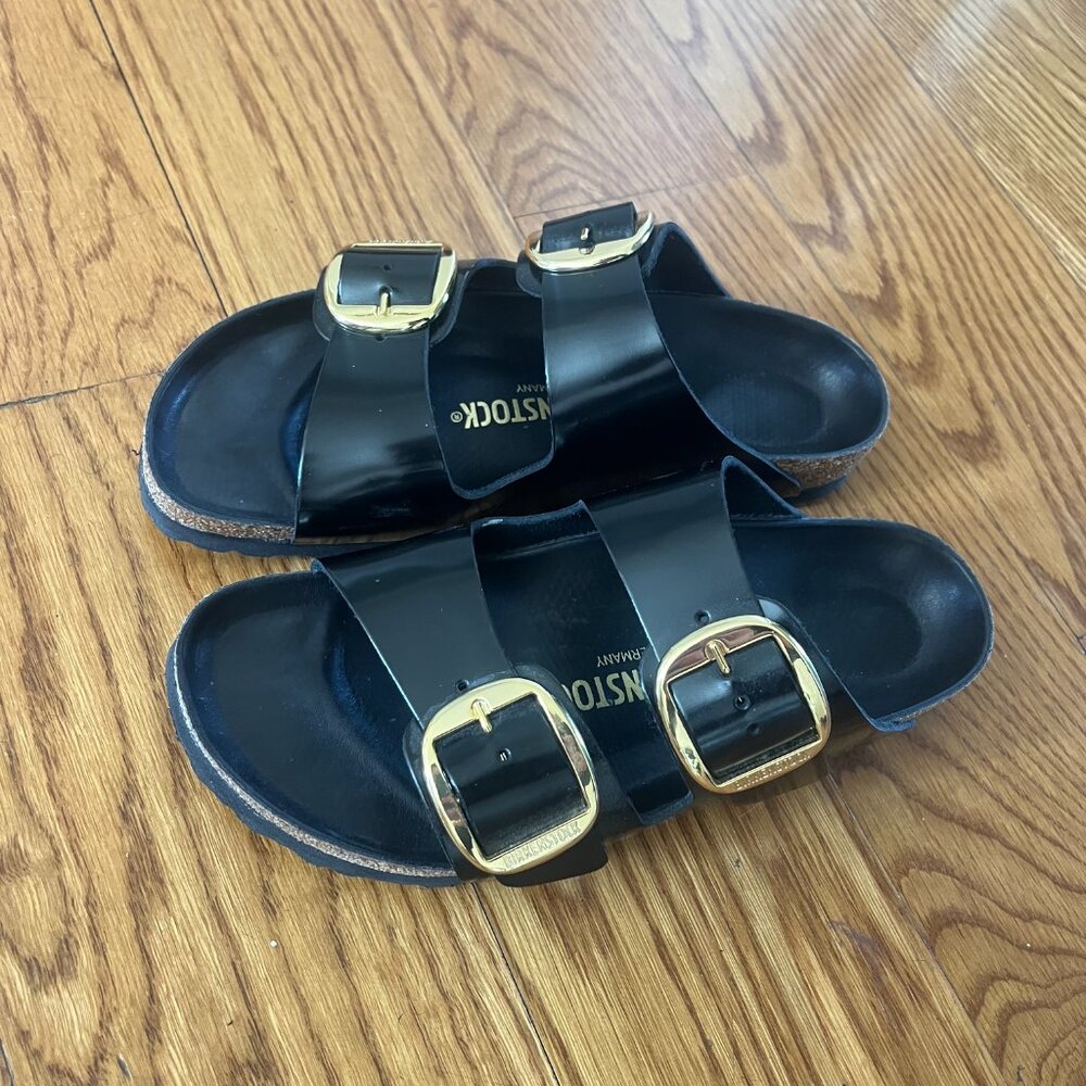 BIRKENSTOCK Arizona High Shine Big Gold Buckle Slide Sandals Size 39 (8-8.5)